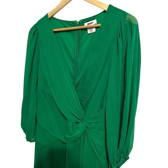 DKNY Kelly Green Ruffled Wrap Midi Dress with Tie Front Size 8 - Picture 8 of 9
